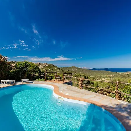 Tipica Casa Sarda Con Piscina Privata E Vista Mare Arzachena