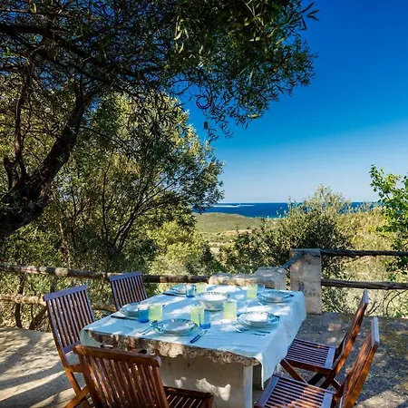 بيت للعطل Tipica Casa Sarda Con Piscina Privata E Vista Mare أرتْساكينا