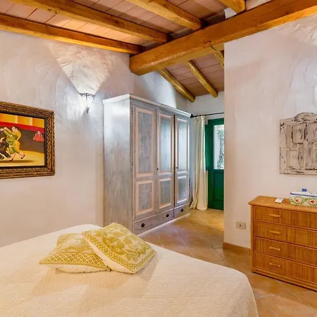 Tipica Casa Sarda Con Piscina Privata E Vista Mare بيت للعطل *