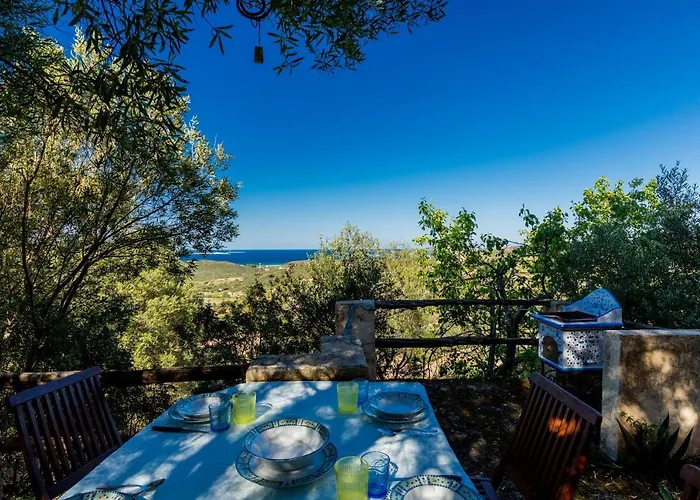 Nyaraló Tipica Casa Sarda Con Piscina Privata E Vista Mare *