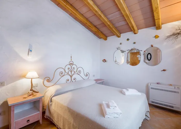 Tipica Casa Sarda Con Piscina Privata E Vista Mare